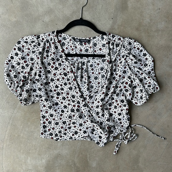 ZARA floral print wrap crop top - Picture 1 of 5
